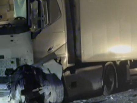 Трима младежи загинаха, шестима са в болница след две адски катастрофи: Какви са причините