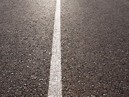 Мъгла, сняг и дъжд блокират пътища в цяла България