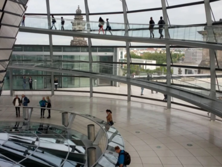 Вижте къде в Бургас да изкарате курс за оръжие или да постреляте за удоволствие