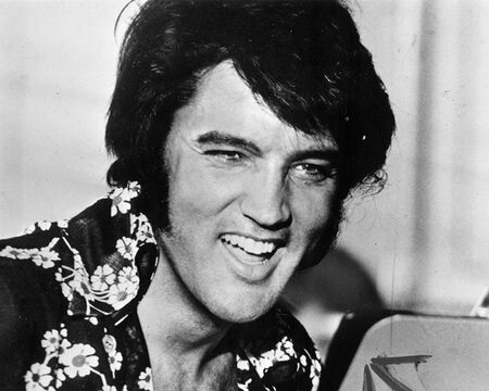 Как един музикален ентусиаст помогна на Елвис Пресли да се свърже с феновете си в Европа