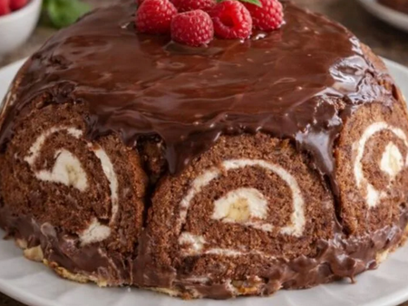 Винаги, когато имам гости, правя тази бърза шоколадова торта от готово руло – ефектен десерт без фурна