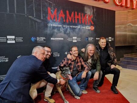 Пълни зали и голям интерес при премиерата на българския сериал Мамник