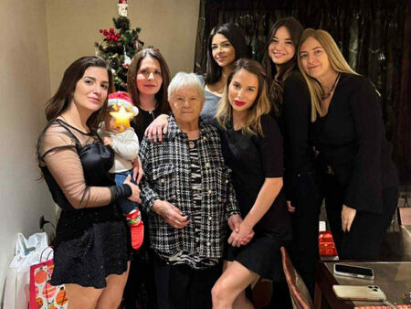 Показаха наследника на Тато