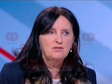 Българите харчат рекордно инвестират в имоти и злато а икономисти