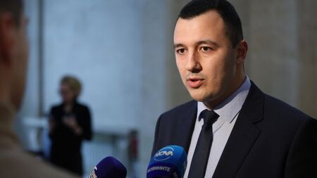 Младежите в БСП настояват за конгрес и смяна на ръководството