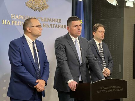 Ивайло Мирчев: Връщаме веднага мандата на президента, но искаме на 100 % машинен вот