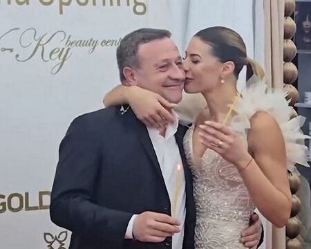 Димитър Рачков предложи брак за първи път, а Виктория каза „Да“