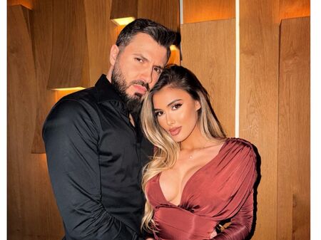 Марто Елвиса празнува РД с пищен купон, събра бивша, настояща и ...приятелки