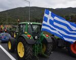 Пътните блокади на гръцките фермери преминаха символично