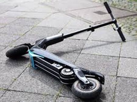 Украинка е в болница след катастрофа с електрическа тротинетка в Несебър