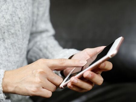 КЗП глоби с 50 бона евро мобилен оператор заради спиране на услуги към изрязден клиент