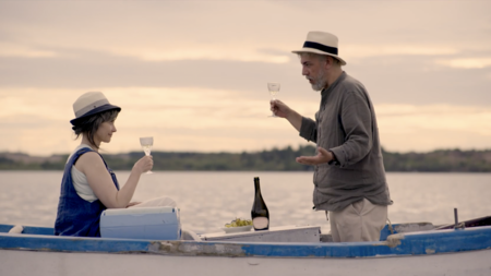 Бургас посреща първата предпремиера на „3.0 килограма щастие“ тази събота