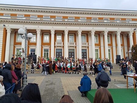 Започна историческо издание на "Сурва"