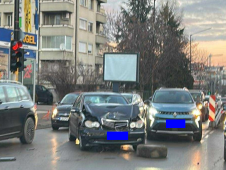 Зрелищна катастрофа в София