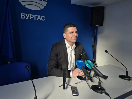 Ивайло Мирчев в Бургас - заговори за "хора с прякори", които купуват гласове, и за оставката на главния прокурор