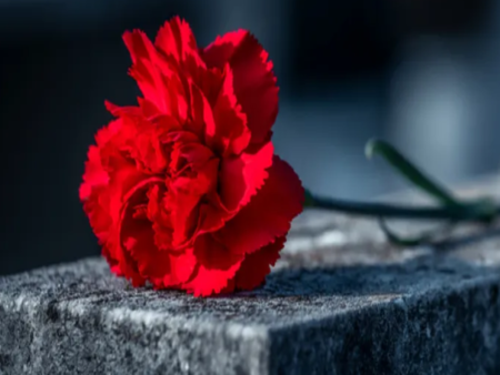 Смайващо: Погребение се превърна в голям празник