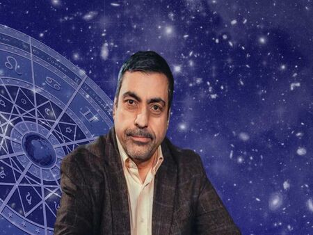 Най известният руски астролог твърди че падането на правителството в