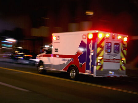 Акула нападна тийнейджър в Сидни, момчето е в критично състояние