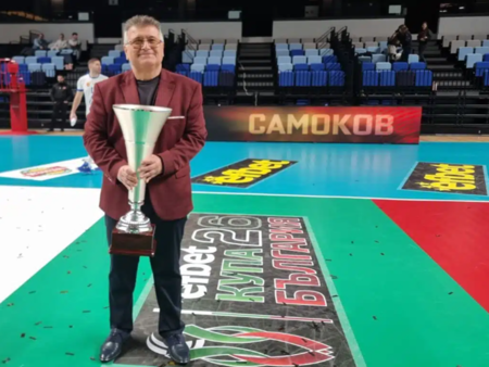 Президентът на "Нефтохимик" Огнян Томов: Точно за една вечер взех решението да назнача Станев