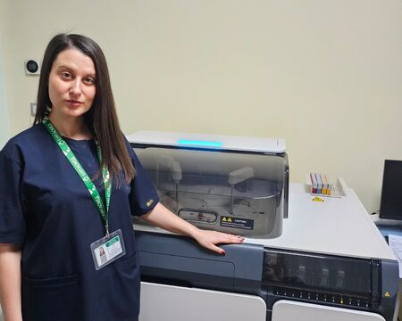 Анализаторът представлява интелигентна система за откриване на аномалии и дава