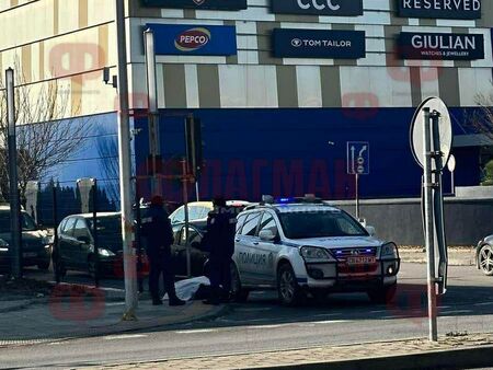 52 годишен служител на Спешна помощ се е строполил на