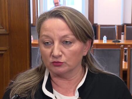 Сачева заяви, че ГЕРБ няма да се бори срещу Радев и ще го остави да се сблъска с реалността