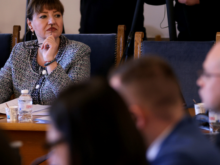 То приключи след 4 00 ч тази сутрин
  Повече от