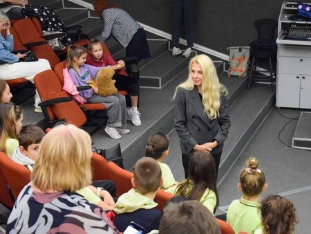 Премиерата е на 23 януари в Културен дом НХК ще