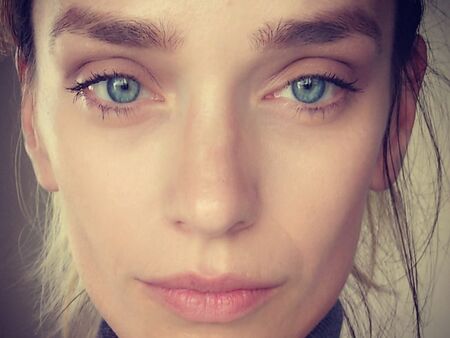 Българка е най-красивата баба в света?