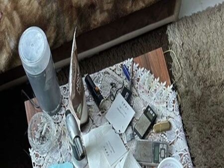 Съпругата на Пламен Бобоков блесна в галерията на Ники Младжов (СНИМКИ)