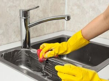 Не изхвърляйте тези храни в кухненската мивка - риск от сериозно запушване