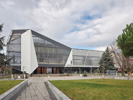 Тайните на ДС и една забравена любов: Филмът "Клошар" с първа предпремиера в Бургас