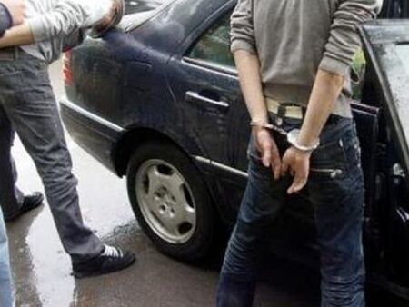 Деца участвали в десет грабежа