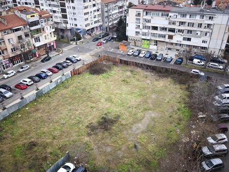 С петиция бургазлии искат паркинг на този парцел в ж.к.“Възраждане“. Възможно ли е?