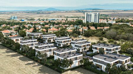 Blossom Gardens – нов живот сред зелените хълмове и тишина, само на минути от Бургас