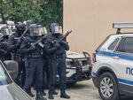 Операция в Бургас: Полицията влезе в апартамент и откри наркотици