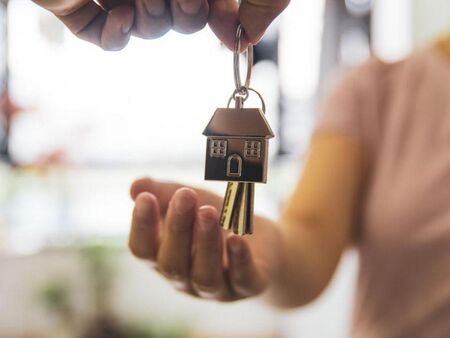 Българите теглят заеми в несвяст, жилищните кредити отбелязват ръст от над 28% за година