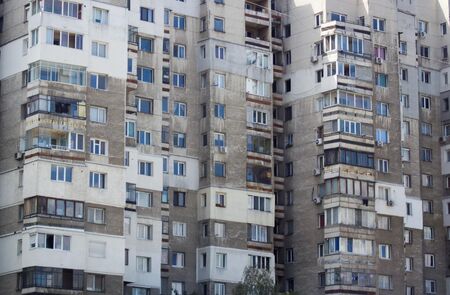 Човек с 40 000 лв. месечен доход е ползвал общинско жилище