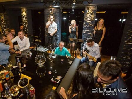 Секс за 150 лв. на час: Шокиращи разкрития по делото за клуба „Силикон“