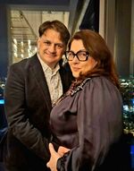 Жената на министъра на културата Мариан Бачев прави масажи за 63 евро