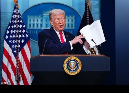 Поведение на Тръмп предизвика въпроси за самообладанието му