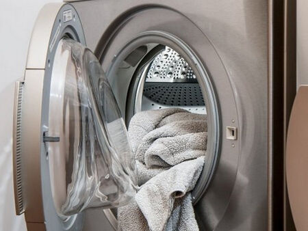 Тази грешка при прането съкращава живота на пухените якета