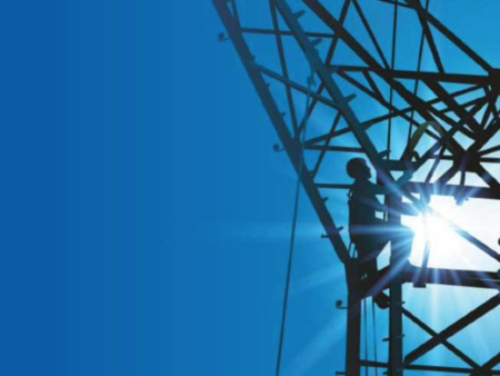 ЕК инвестира близо 650 млн. евро за енергийни проекти в ЕС, включително България