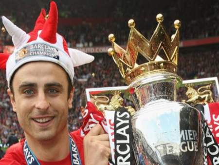 Манчестър Юнайтед не забрави за Димитър Бербатов