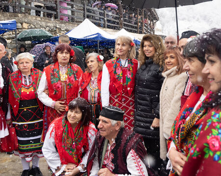 Президентът Йотова призова за край на политическото опиянение и фокус върху бъдещето на България