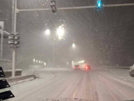 Актуална обстановка към 22 часа: АМ "Тракия" е блокирана, Подбалканският път - също