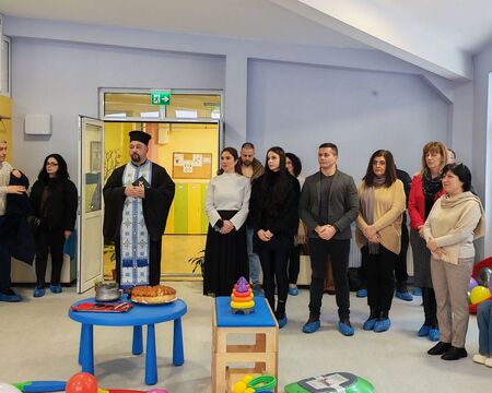 Закритото съоръжение дава възможност децата да спортуват целогодишно и ще