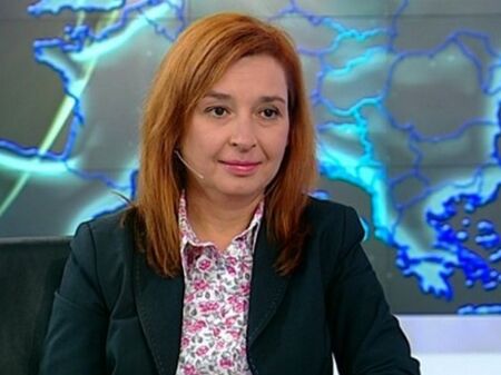 Цените в магазините се покачват и това притеснява хората, призна Зорница Русинова