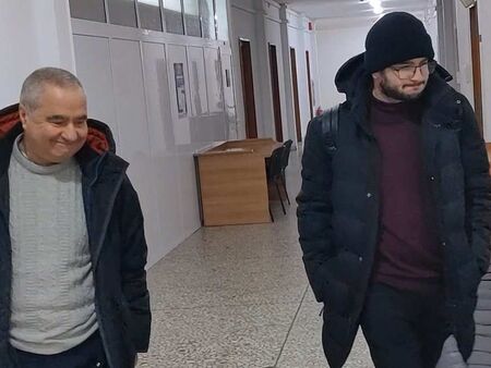 Според прокуратурата той е помел 34 годишната жена и е