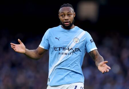 Януарските трансфери удариха около 1 милиард евро в Европа